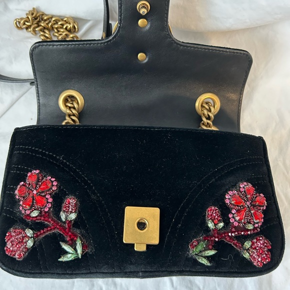 Gucci GG Marmont velvet
Shoulder bag medium - Picture 9 of 12